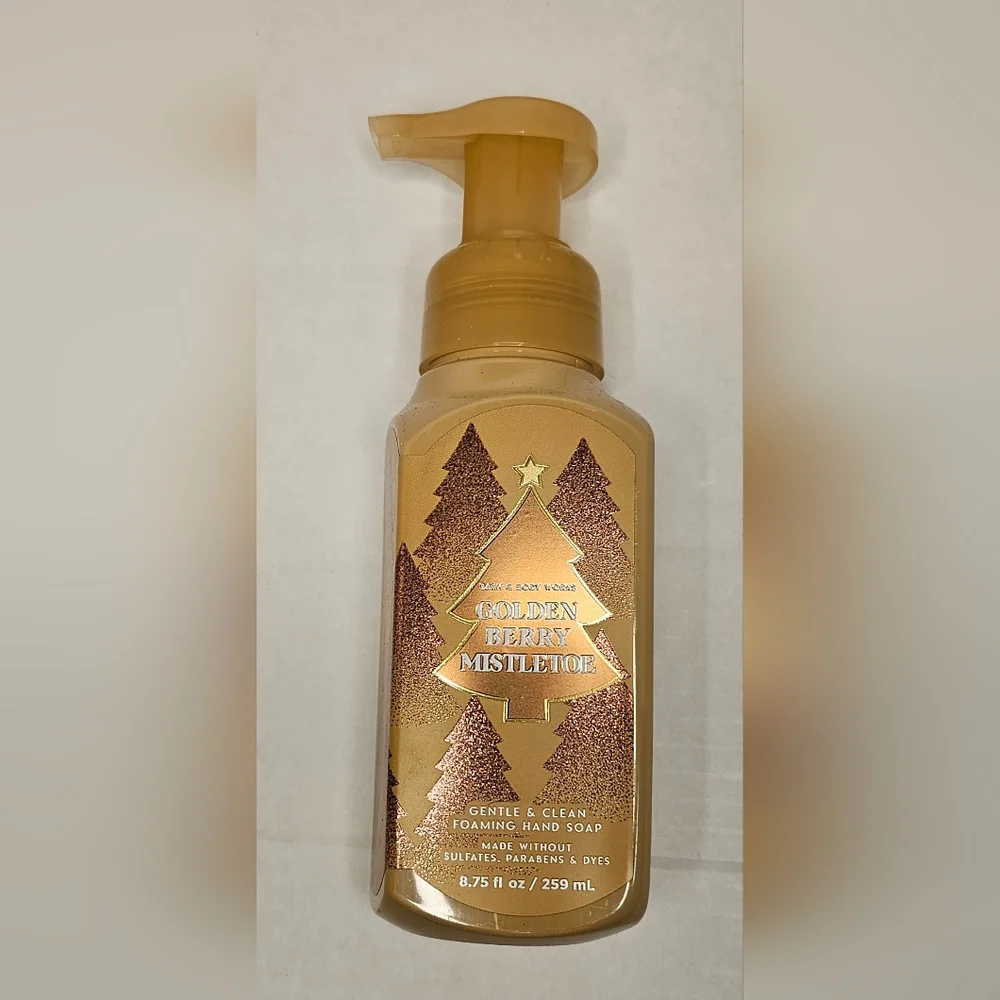 [Bath & Body Works] Golden Berry Mistletoe Foaming Hand Soap